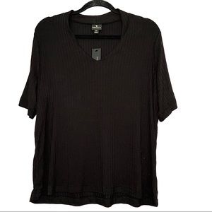 Washington black fitted V-neck top